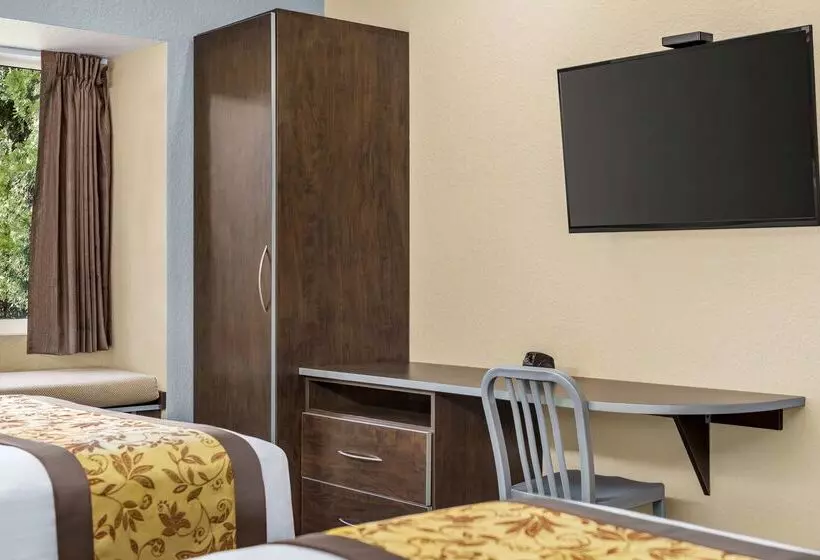 Microtel Inn & Suites By Wyndham Woodstock/atlanta North