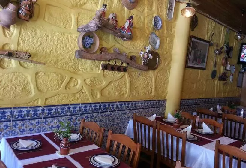 اقامتگاه Caldeira Guest House