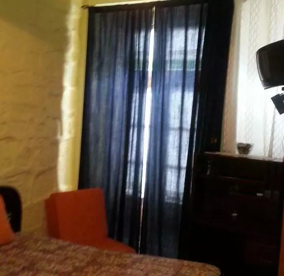 اقامتگاه Caldeira Guest House