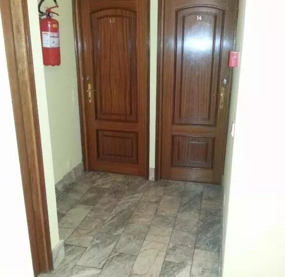 اقامتگاه Caldeira Guest House