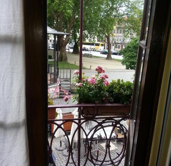 اقامتگاه Caldeira Guest House