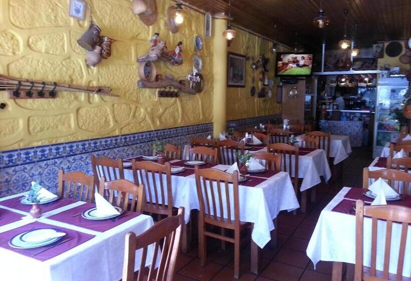 اقامتگاه Caldeira Guest House