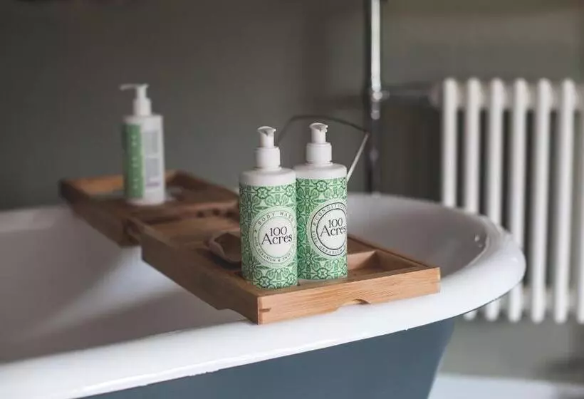 Hotelli The George Inn