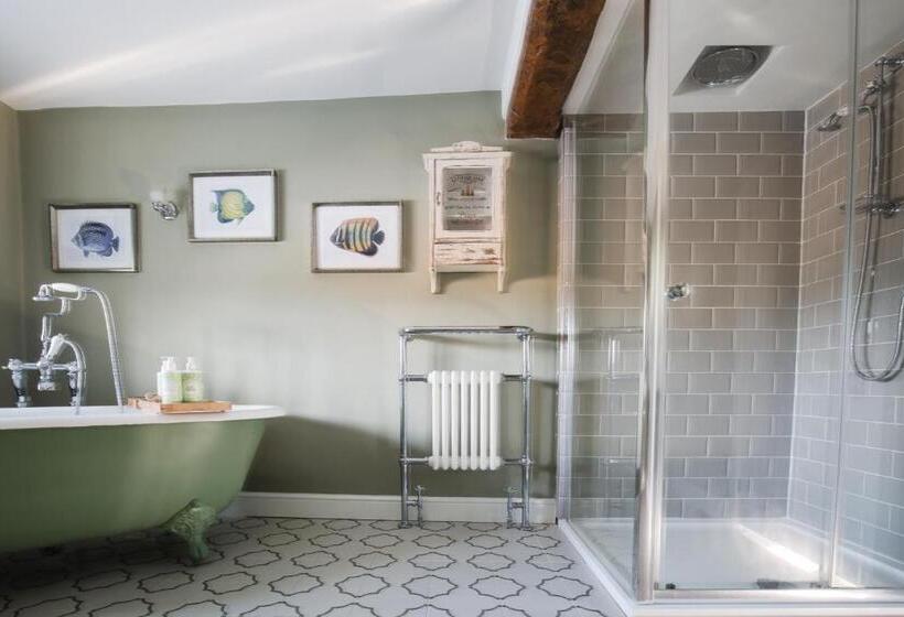 호텔 The George Inn