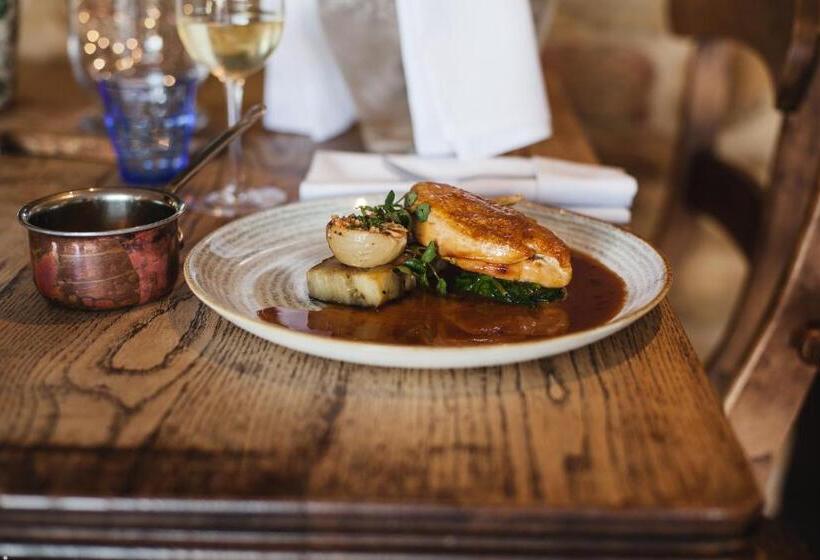 호텔 The George Inn