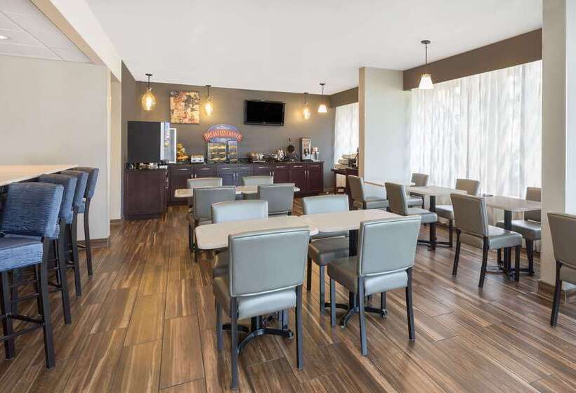 Otel Baymont By Wyndham Rocky Mount I95