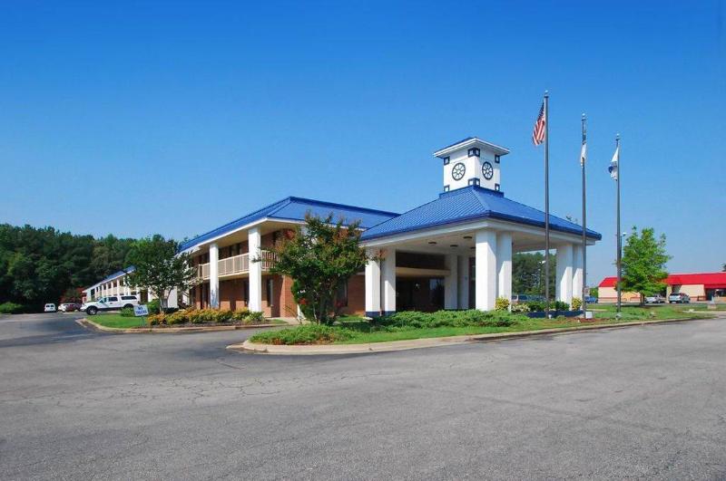 Otel Baymont By Wyndham Rocky Mount I95
