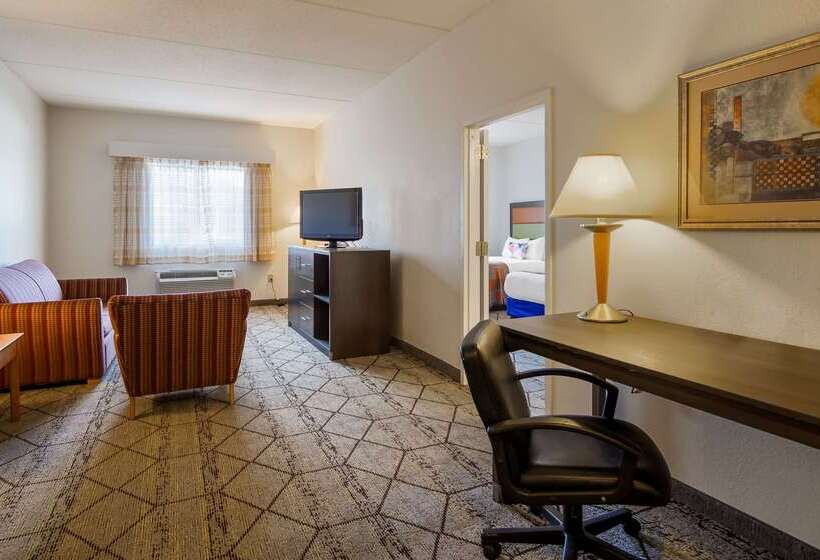 فندق Best Western Plus Newport News