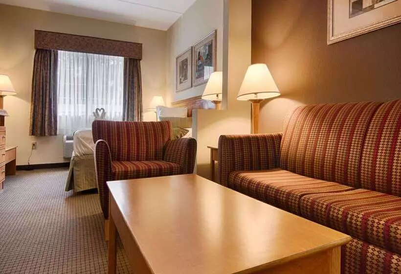 ホテル Best Western Plus Newport News