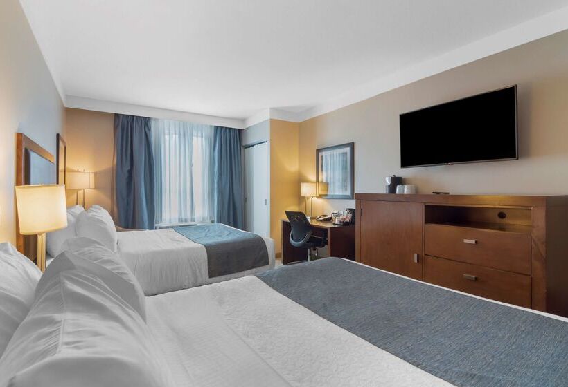 هتل Best Western Plus Revelstoke