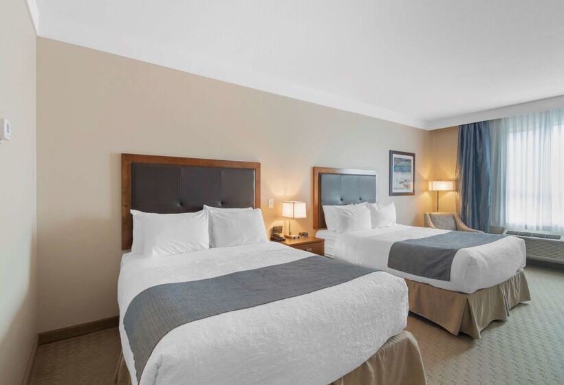 هتل Best Western Plus Revelstoke