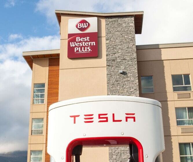 هتل Best Western Plus Revelstoke