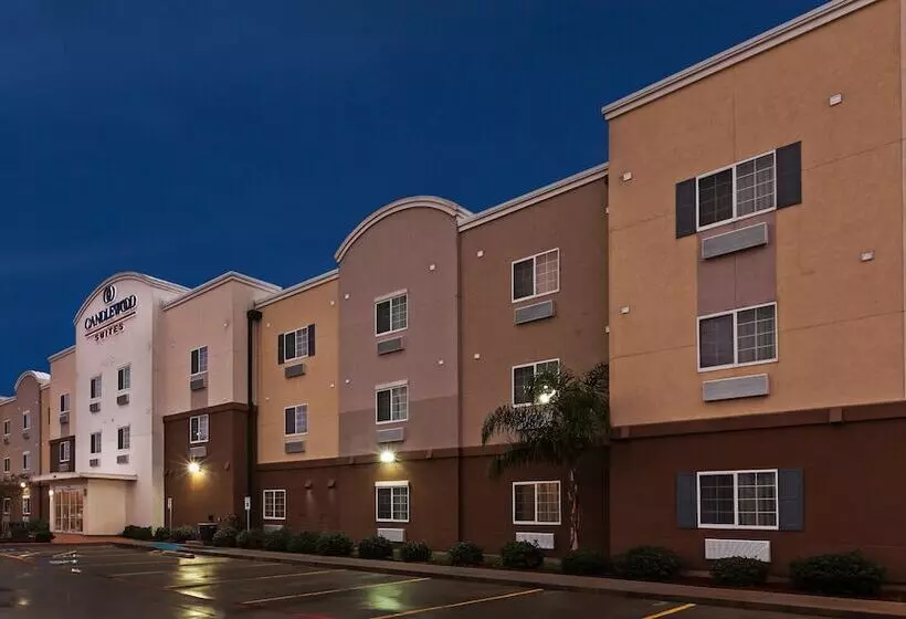 Отель Candlewood Suites   Texas City, An Ihg