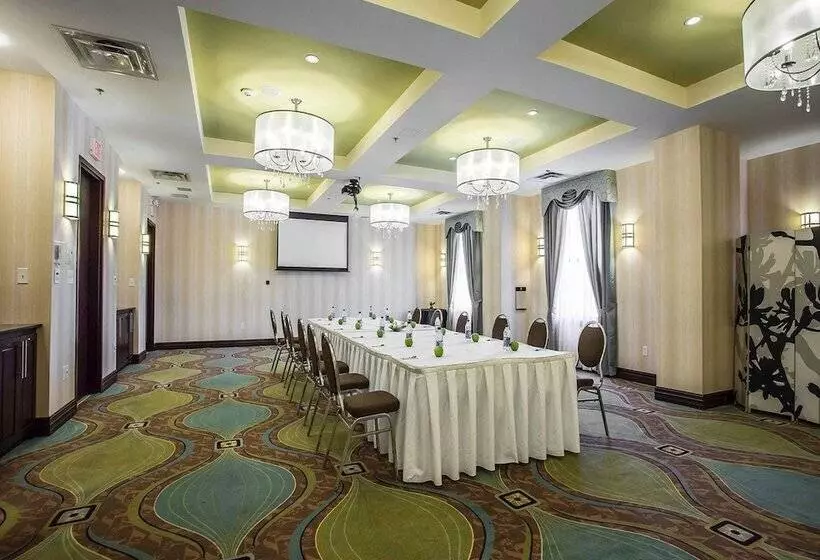 Comfort Hotel Bayer S Lake