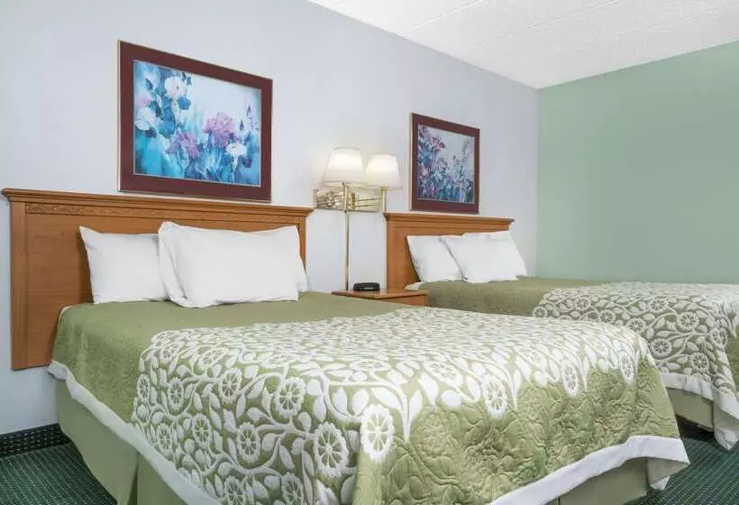 Отель Days Inn By Wyndham St Cloud