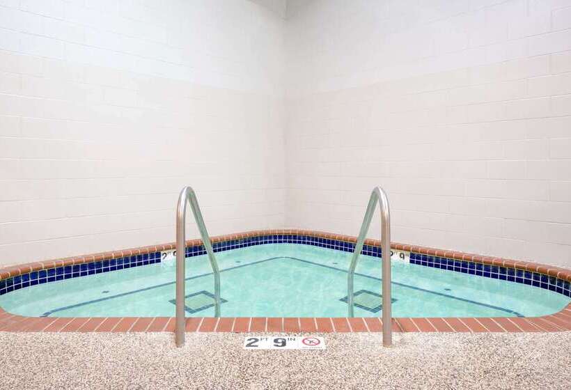 فندق Days Inn By Wyndham St Cloud