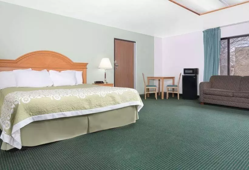 Отель Days Inn By Wyndham St Cloud