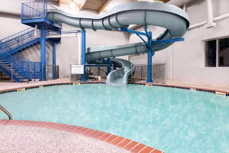 Отель Days Inn By Wyndham St Cloud