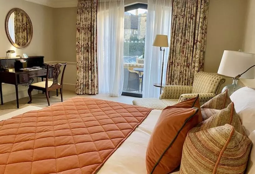 Отель Ellenborough Park