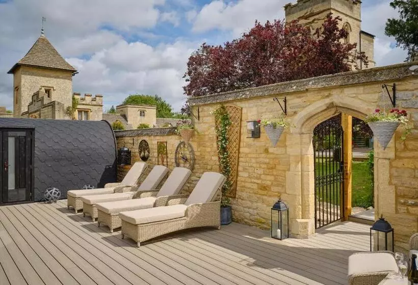 Отель Ellenborough Park