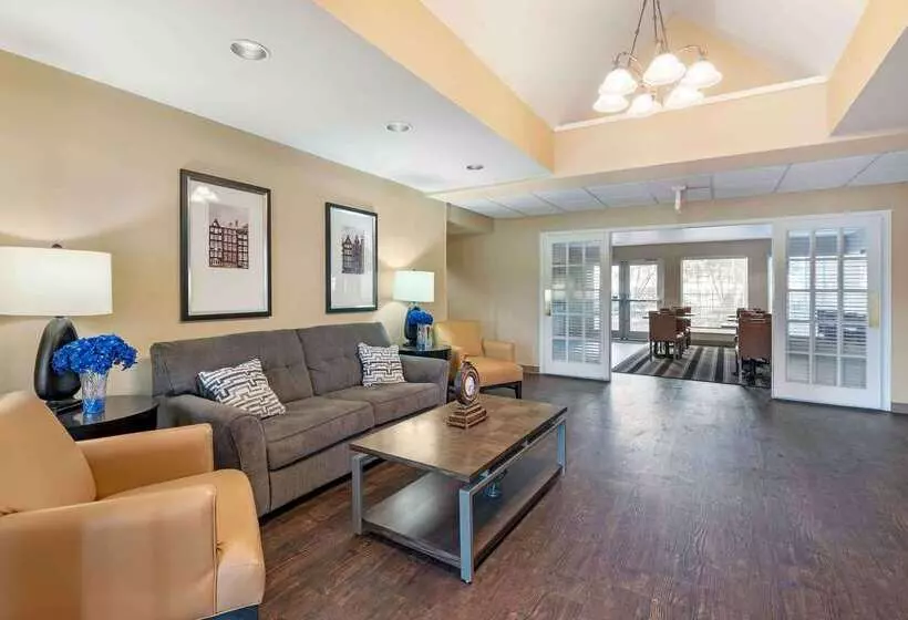 בית מלון כפרי Extended Stay America Suites Cincinnati Blue Ash Reed Hartman