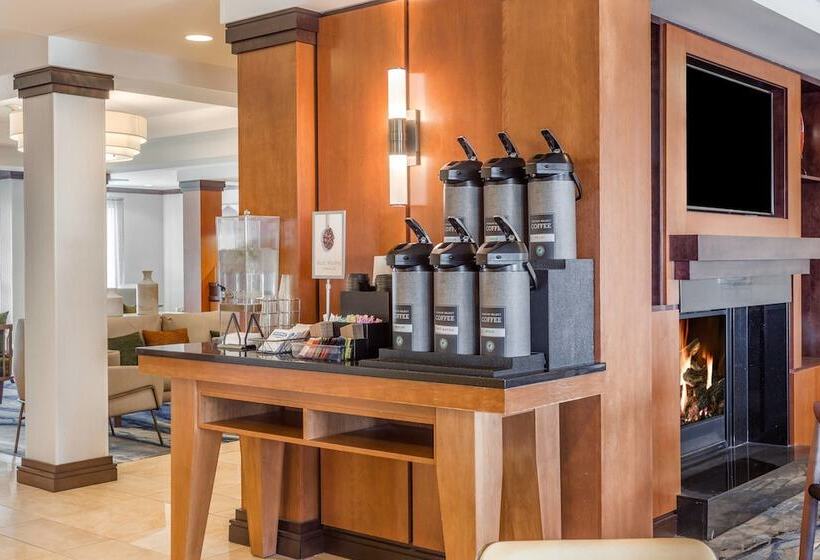 فندق Fairfield Inn And Suites By Marriott Madison East