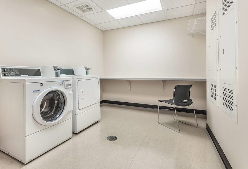 فندق Fairfield Inn And Suites By Marriott Madison East