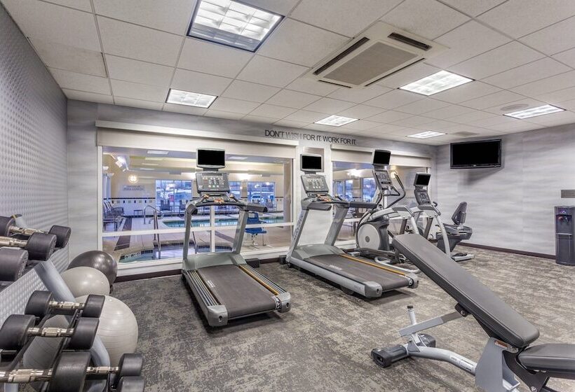 فندق Fairfield Inn And Suites By Marriott Madison East