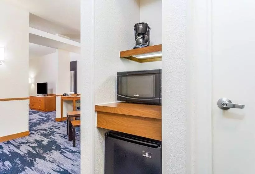 Szálloda Fairfield Inn And Suites By Marriott Madison East