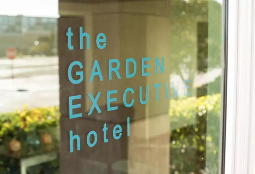 ホテル Garden Executive