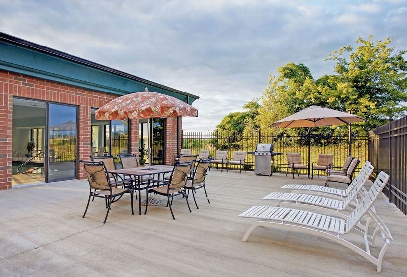 호텔 Holiday Inn Express & Suites Dyersburg, An Ihg