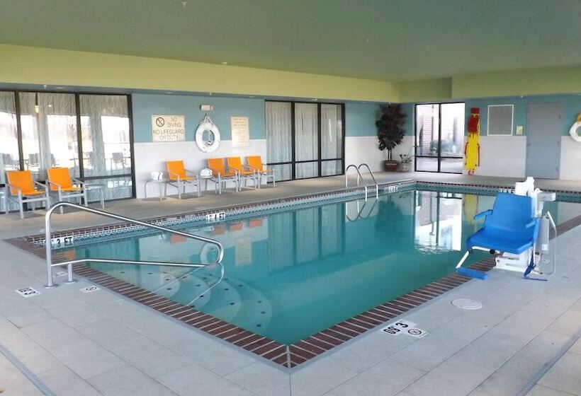 호텔 Holiday Inn Express & Suites Dyersburg, An Ihg