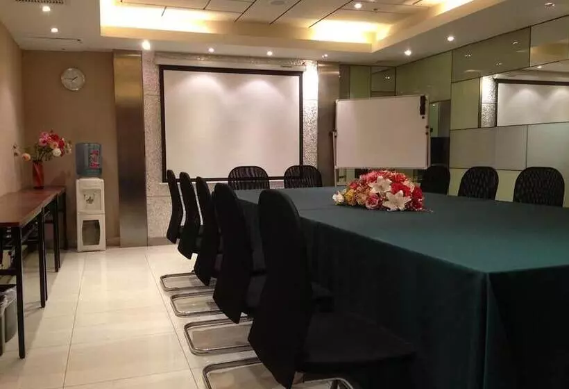 هتل Jinjiang Inn Beijing Olympic Village Datun Road