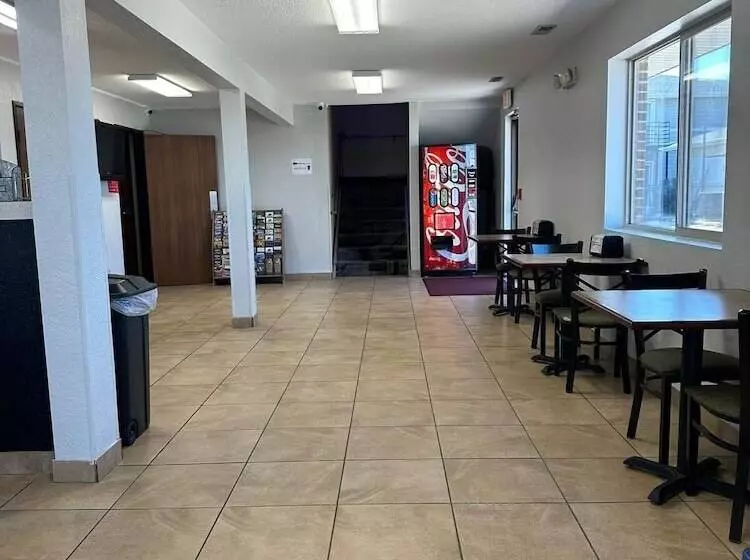 ホテル Rodeway Inn & Suites Kearney