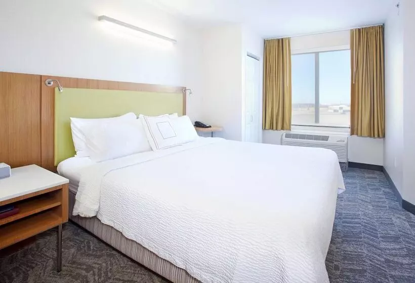 فندق Springhill Suites By Marriott Wichita East At Plazzio