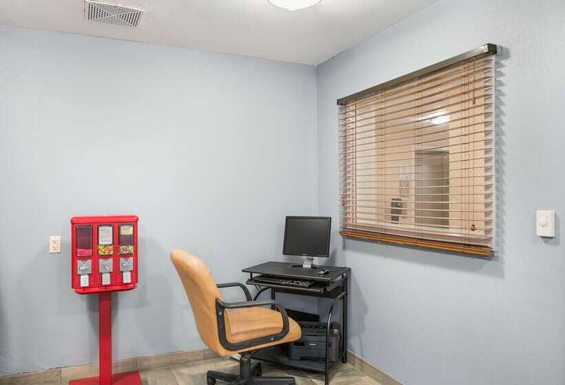 בית מלון כפרי Suburban Studios Waterloo