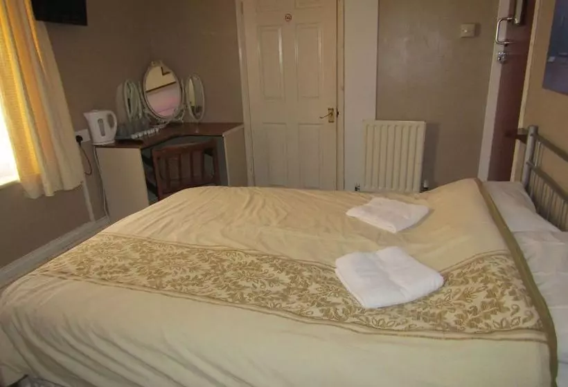 ホテル The Caroldene