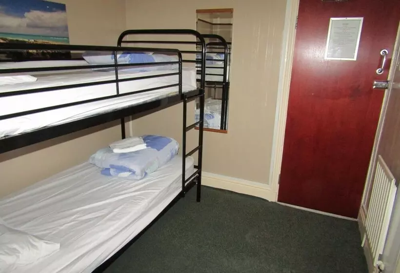 ホテル The Caroldene