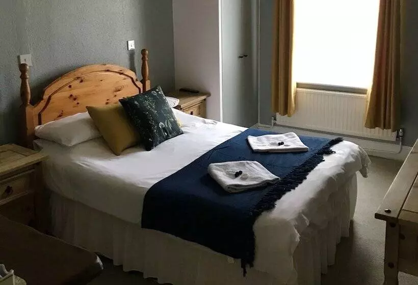 בית מלון כפרי The George