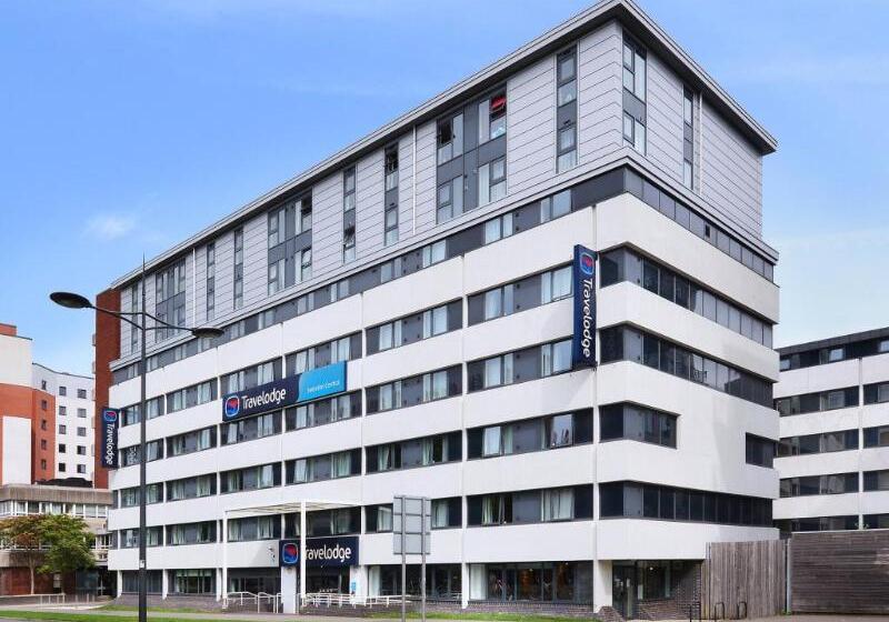 فندق Travelodge Swindon Central