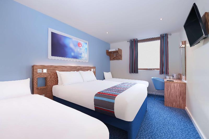 Отель Travelodge Warrington Gemini