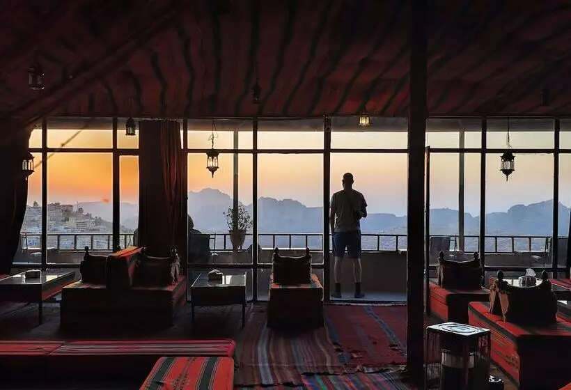 Rocky Mountain Hotel