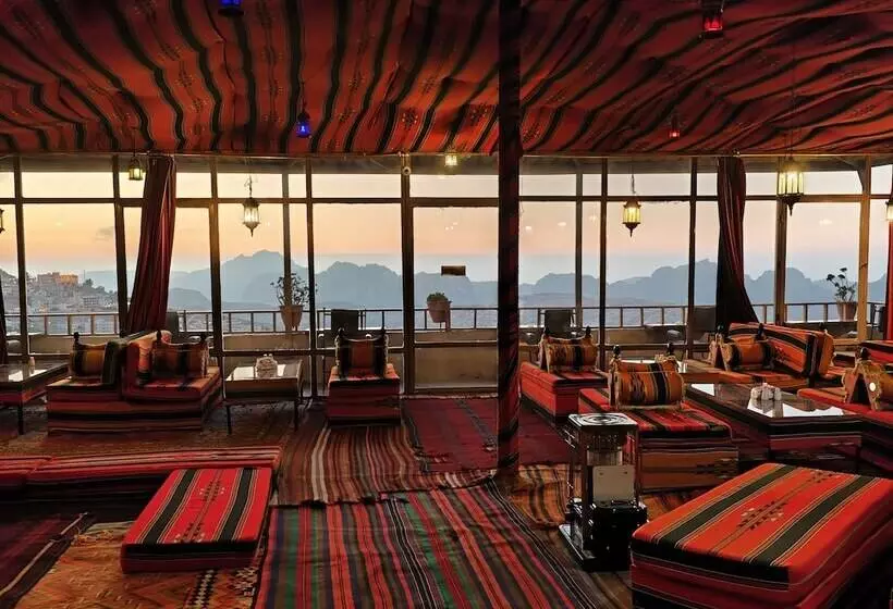 Rocky Mountain Hotel