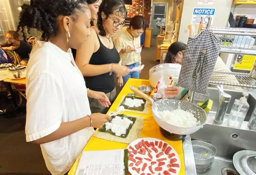 Sakura Hostel Asakusa