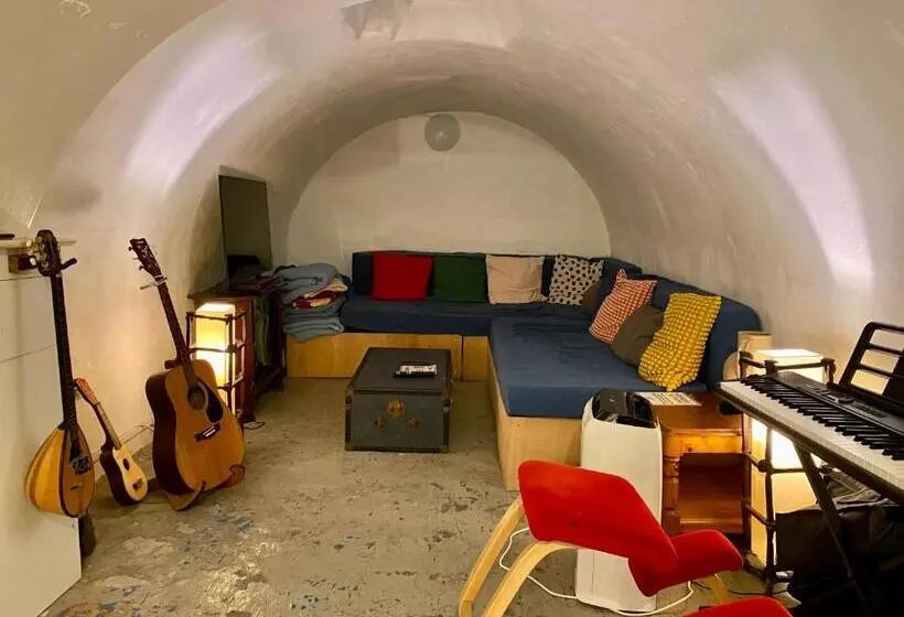 هاستل Bath Backpackers