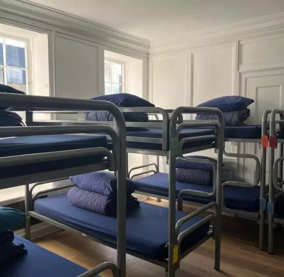 هاستل Bath Backpackers