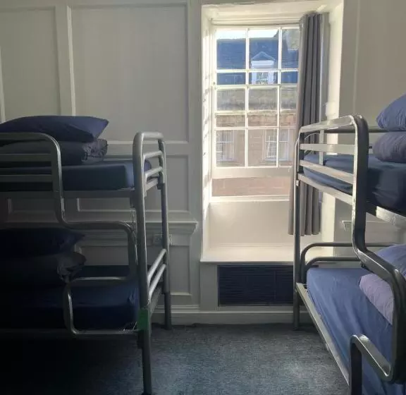 هاستل Bath Backpackers