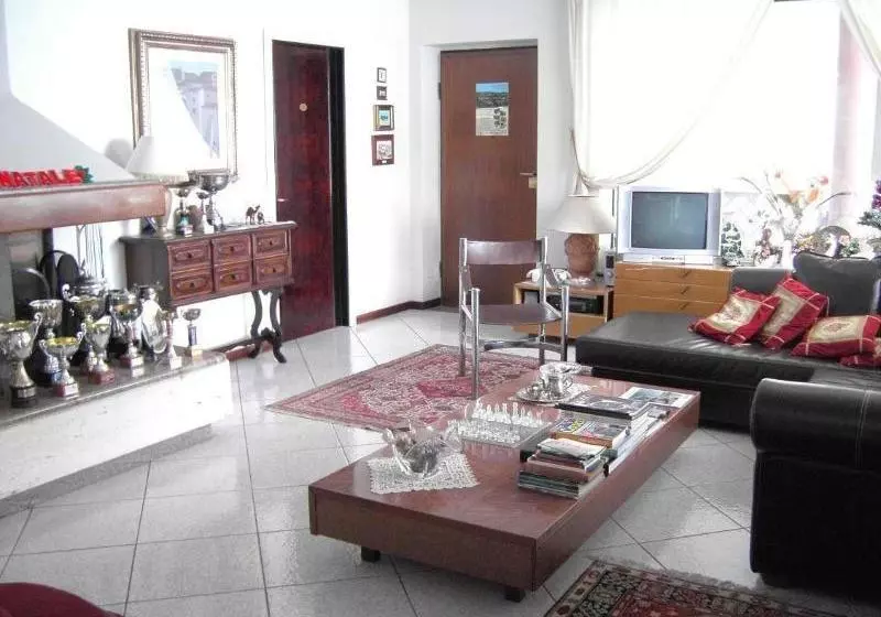 ベッドアンドブレックファースト Bellavista Country House