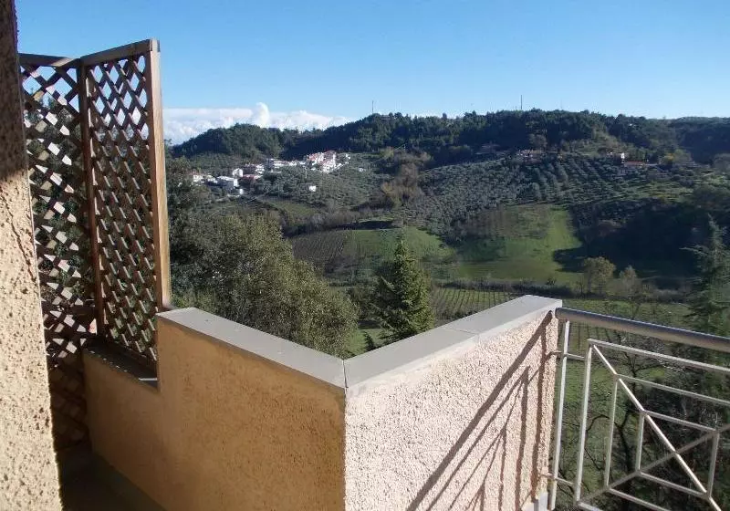 ベッドアンドブレックファースト Bellavista Country House