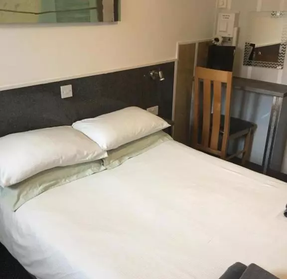 Bed and Breakfast Bentleys